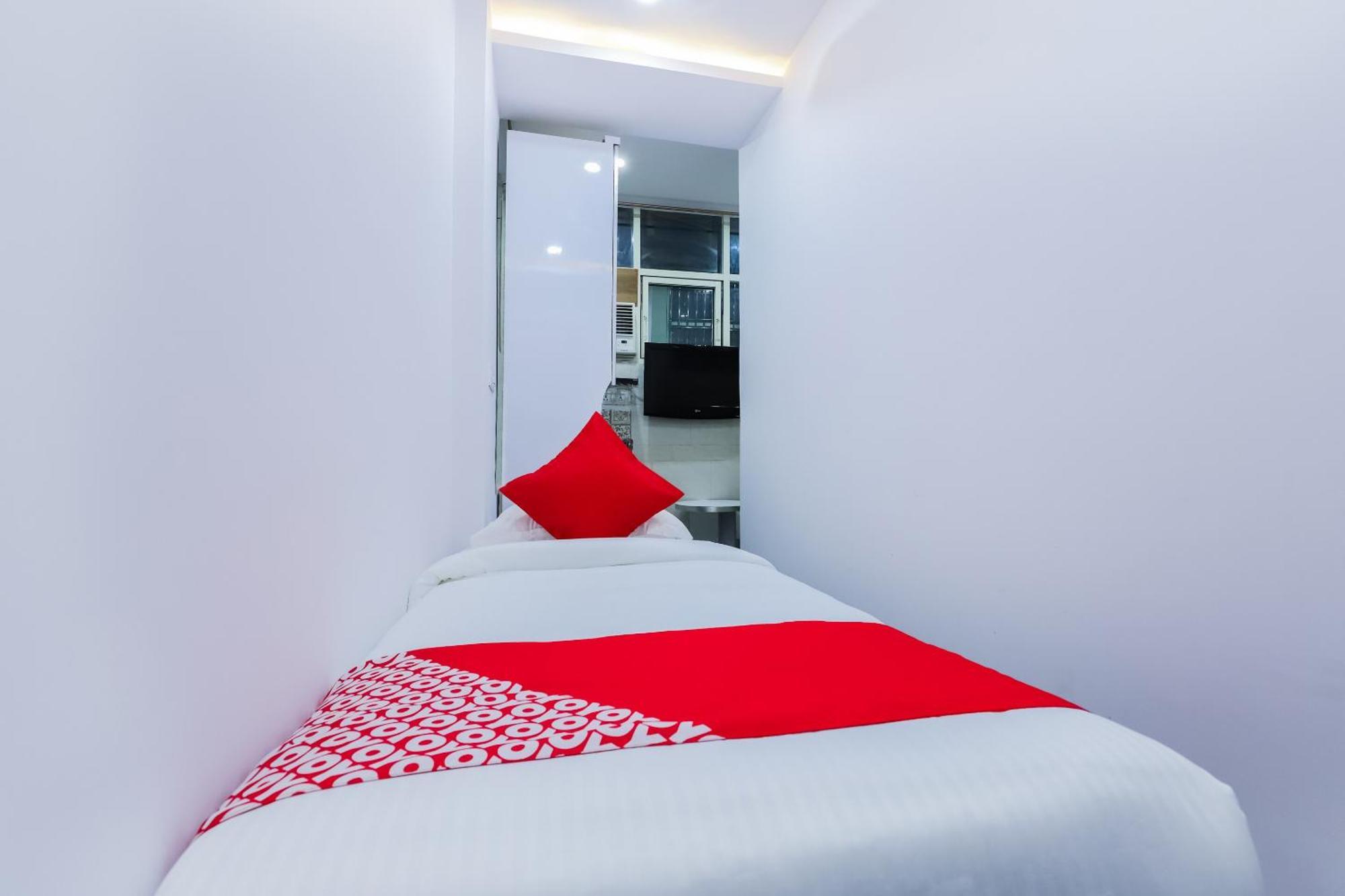 Hotel O New Tech India Delhi  Bagian luar foto