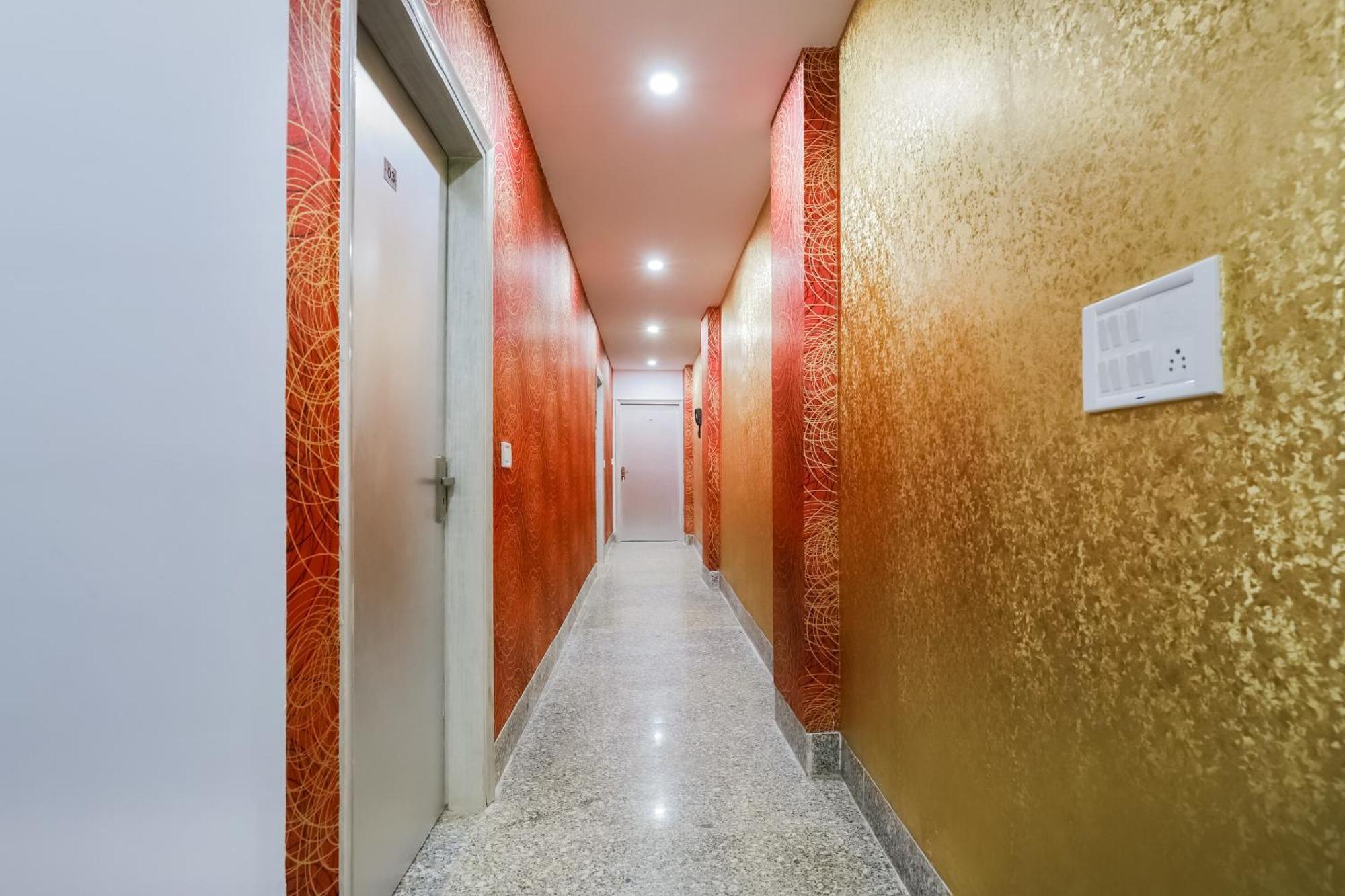 Hotel O New Tech India Delhi  Bagian luar foto